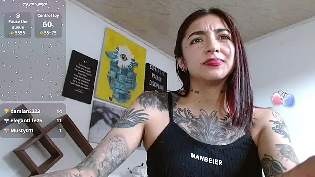 Chatroom XXX en direct de ZoeBakers_