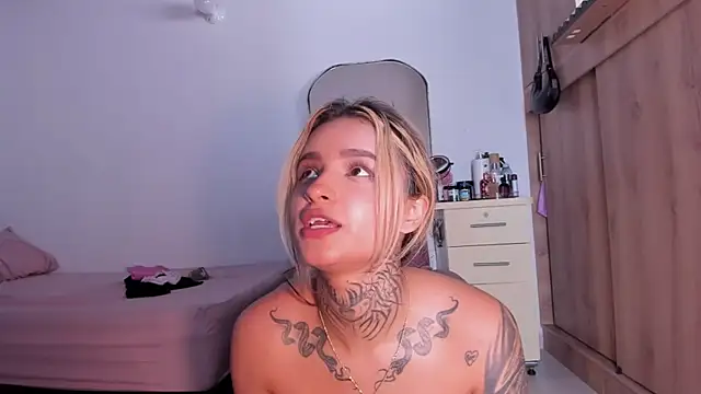 medussa13_ Chat XXX live
