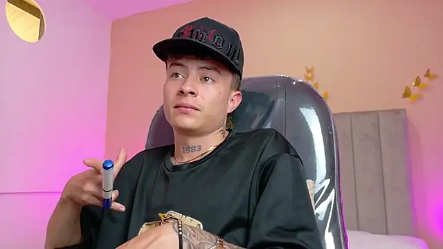 Nascary_Fox élő XXX-chatje