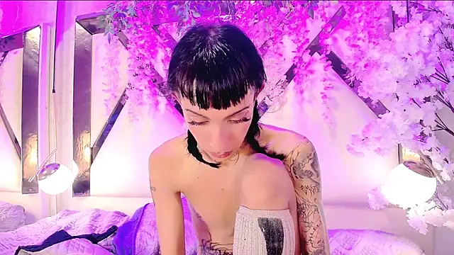 MadisonWood01n Live XXX chat