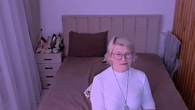 sabrinamacmarren's Webcam Show