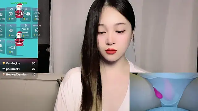 woaiqinqin Adlı Modelin Canlı XXX Sohbeti