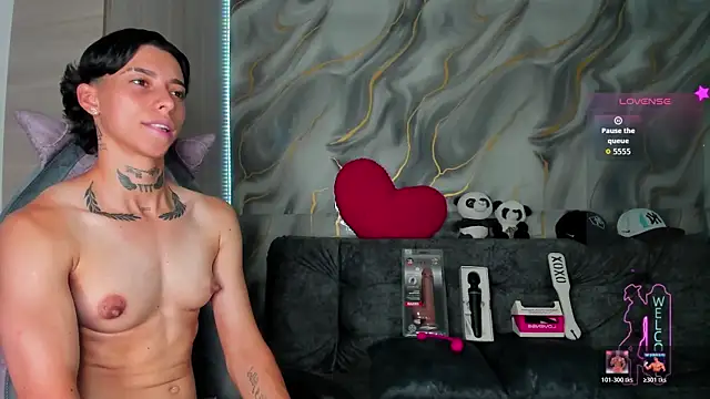 XXX chat uživo modela AmberAdams_