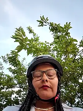 bellapaty Chat XXX live