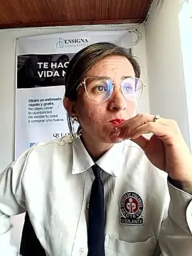 Valentina--1's Live XXX Chat