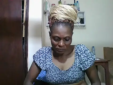 Ebonyqueen4 Live XXX-Chat