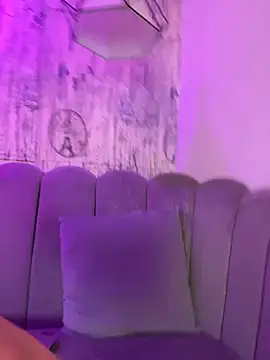 AbyThompson 即時 XXX 聊天