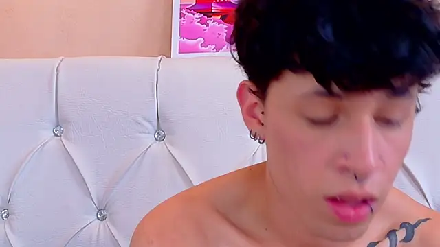 Axel__Evans Live chatroom
