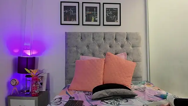 Mila_Dreamm Chat XXX live