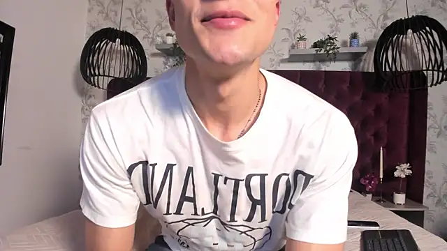แชท XXX สดของ AustinJones_