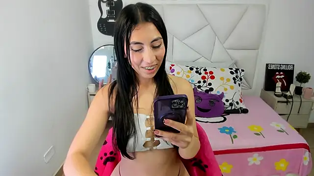 Sophia_abad7 Chat XXX in diretta
