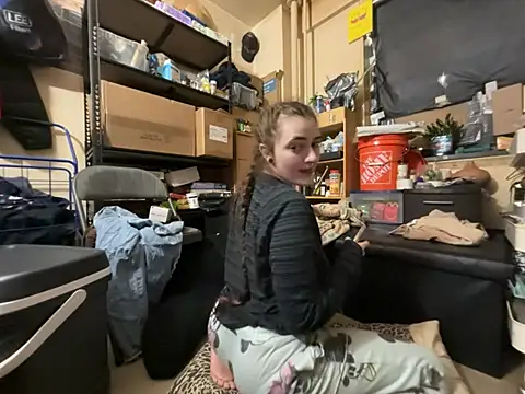 Show Webcam de Snowbunnycake_131