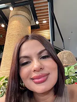 Chat XXX en directo de Irina_Velvett