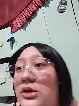 Chat +18 de yilingandAlan13 ao vivo