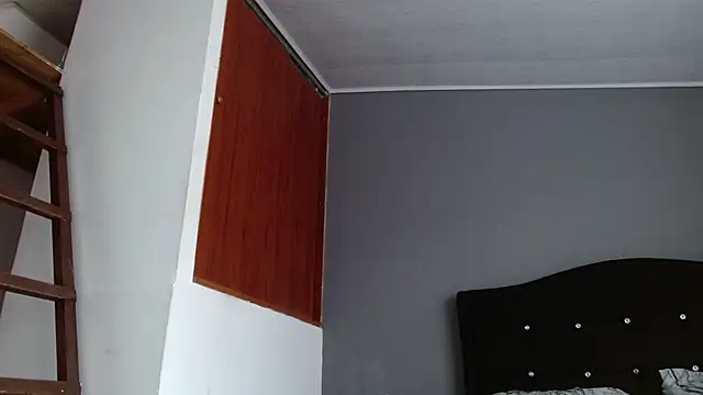 Czat XXX na żywo – Emilia_1995