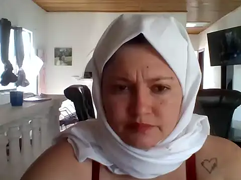 Вебкам-шоу zulaija_masih
