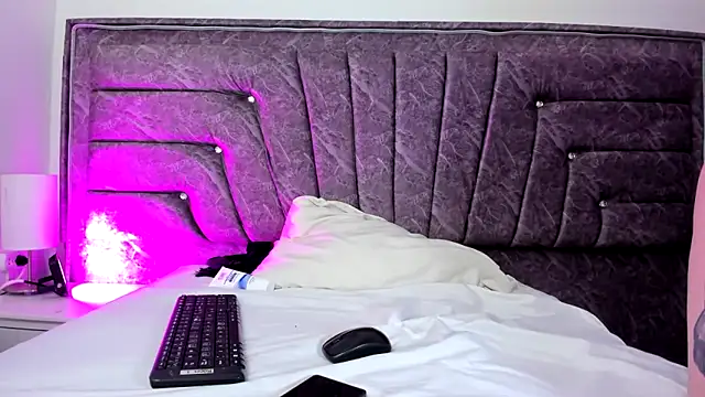 CandyMoonxoxo's Live XXX Chat