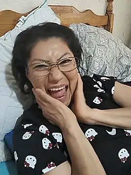 LaInsaciableIntensa 现场XXX聊天
