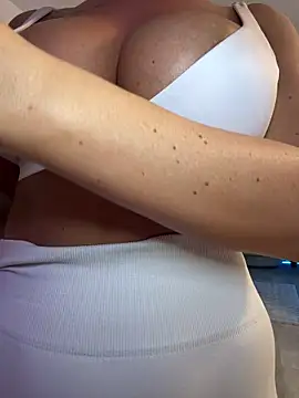 Živý XXX chat KirstieVegas