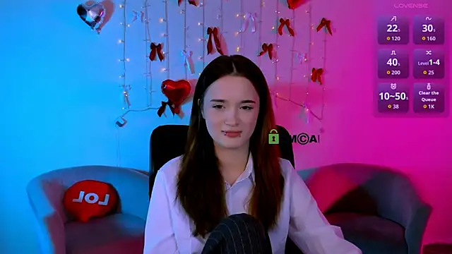 liana_kisses' Live XXX Chat