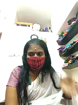 Chat +18 de Tamil_Yalini12 ao vivo