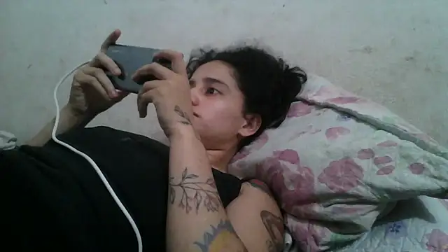 XXX chat uživo modela girl_tits