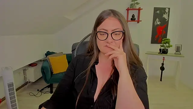 MistressDarrah: онлайн-секс-чат