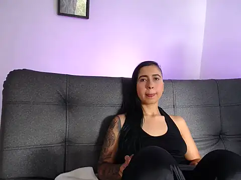 aria_jhonsson Chat XXX in diretta