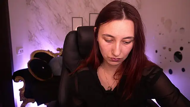 צ'אט XXX בשידור חי של RoxieRay