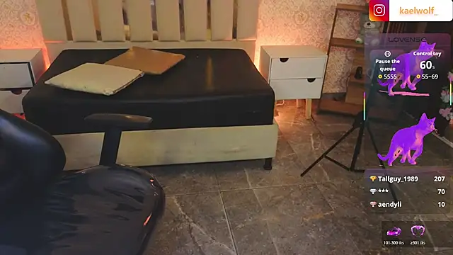 kaelwolf_tay élő XXX-chatje