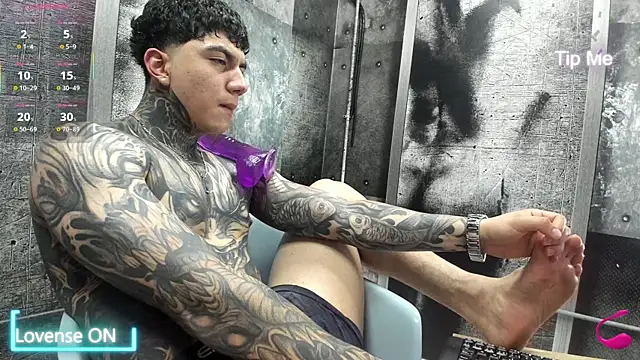 Gury_tattoo Adlı Modelin Canlı XXX Sohbeti