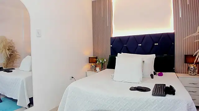 gabytyara2's Live XXX Chat