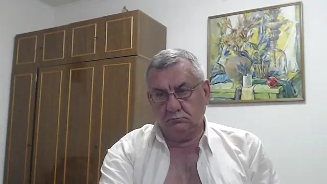 Show modela machomale3 na web-kameri