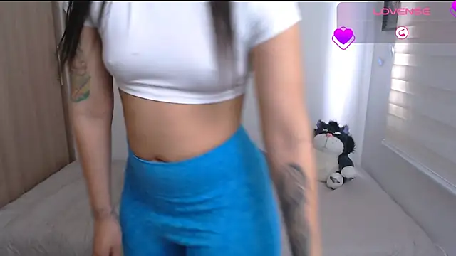 valeria4's Webcam Show