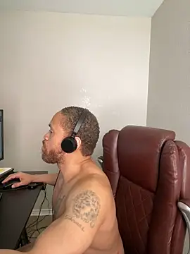 Fathero1time's Live XXX Chat