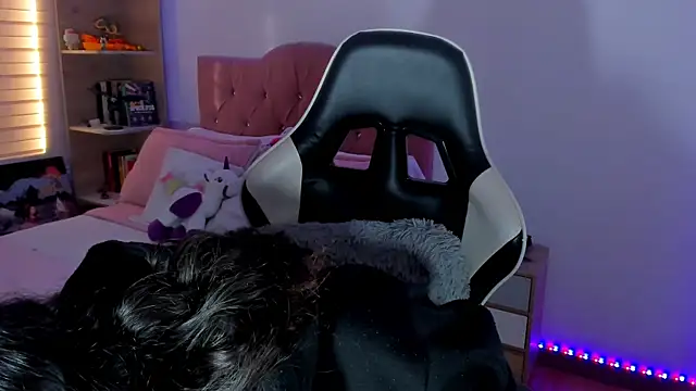 OphelianaRose33 XXX чат на живо