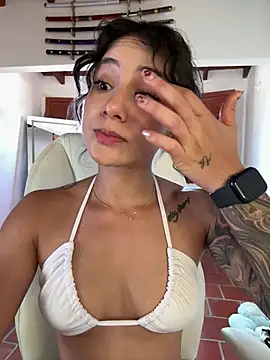 Ale_Lewis live XXX chat
