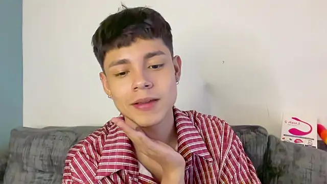 XXX chat uživo modela Andy_Belier23