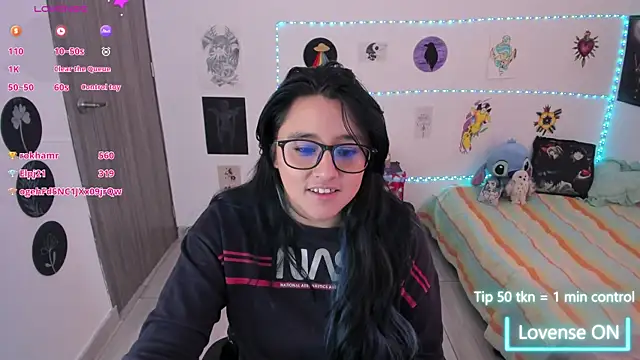دردشة Cherry_blush_ الجنسية المباشرة