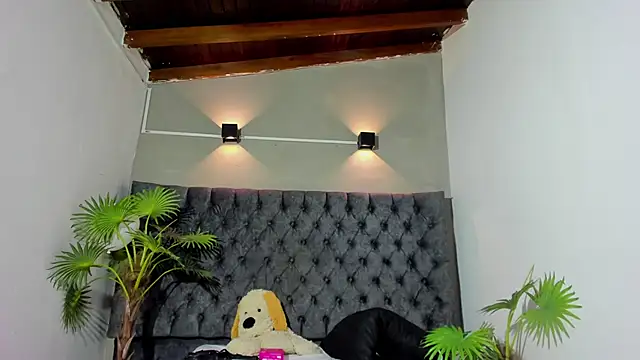 Salomon_koude Adlı Modelin Canlı XXX Sohbeti
