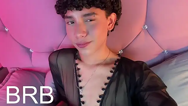 Chat XXX en directo de artemis_jones