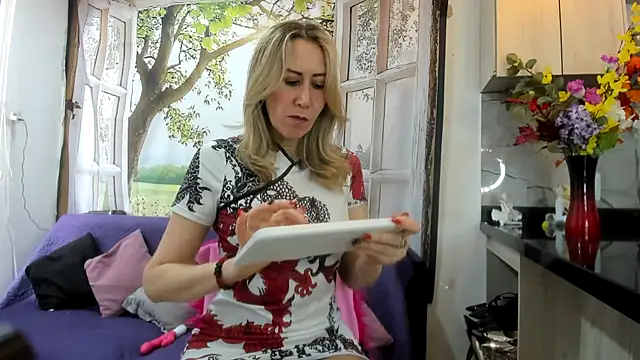 ashleymilf_1: онлайн-секс-чат