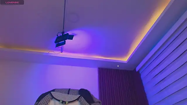 Cinthya_roberts' Live XXX Chat