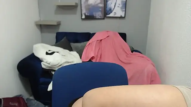 Webkamerová show leilasosexy