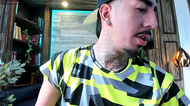 แชท XXX สดของ Donovan_Desmond