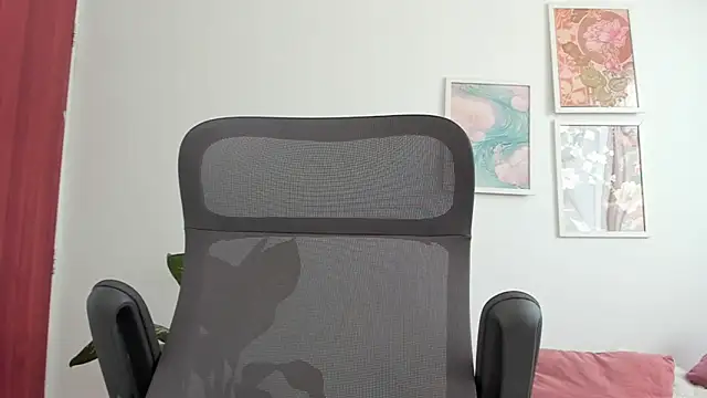 Chatroom XXX en direct de canelleGarces