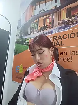 Chatroom XXX en direct de JULIETH__05