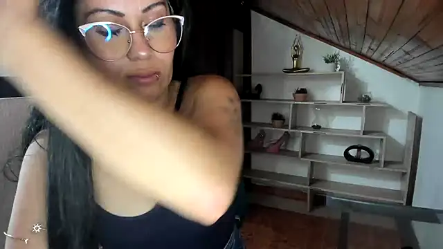 Tania_matureのライブXXXチャット