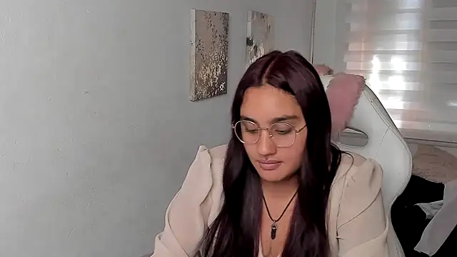 Caroline_rodriguez9 – Naživo XXX chat
