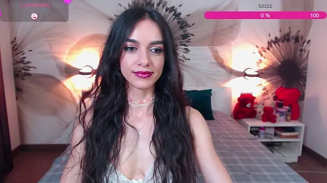 KatherineBisou Chat XXX in diretta